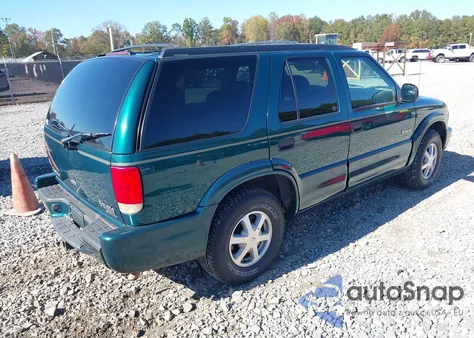 1998 Oldsmobile Bravada из США, поврежденный, VIN 1GHDT13W4W2728877